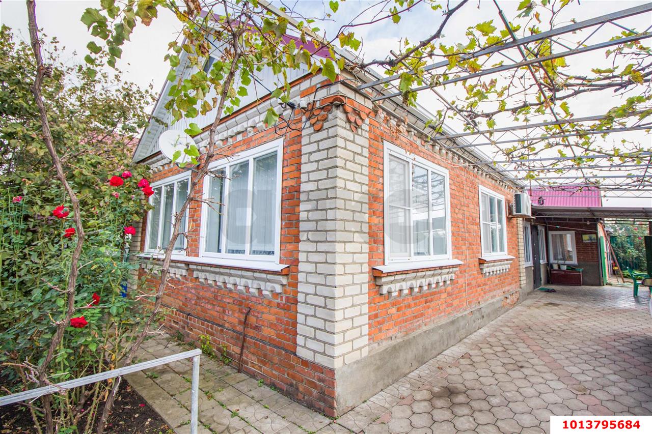 Фото №1: Дом 92 м² + 11.6 сот. - Красносельское, Западный внутригородской округ, мкр. Юбилейный, ул. Советская, 20