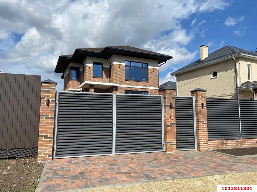 Фото №2: Дом 180 м² + 4 сот. - Краснодар, ул. Архангельская, 60