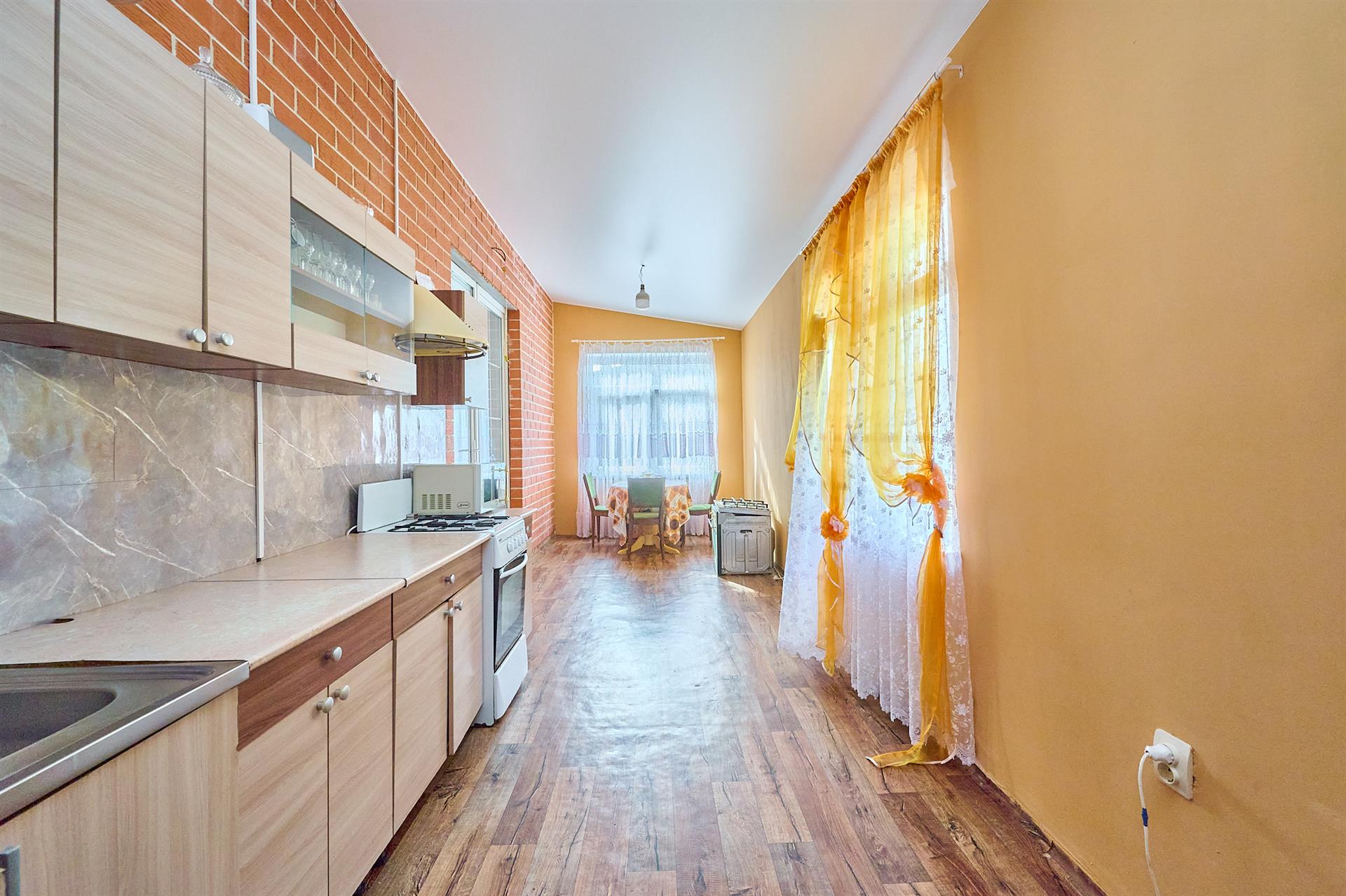 Фото №8: Дом 165 м² + 4.2 сот. - Российский, ул. имени В.М. Комарова, 16