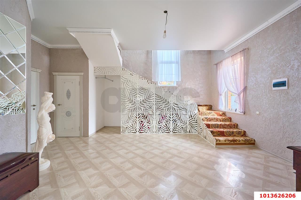 Фото №5: Дом 165 м² + 4.2 сот. - Российский, Прикубанский внутригородской округ, ул. имени В.М. Комарова, 16