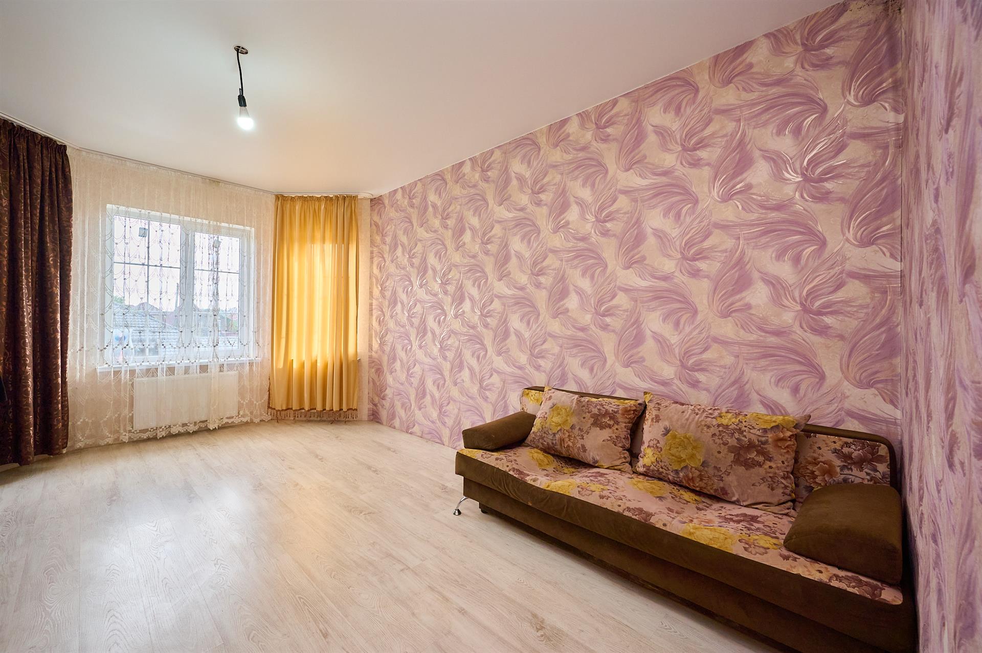 Фото №14: Дом 165 м² + 4.2 сот. - Российский, ул. имени В.М. Комарова, 16