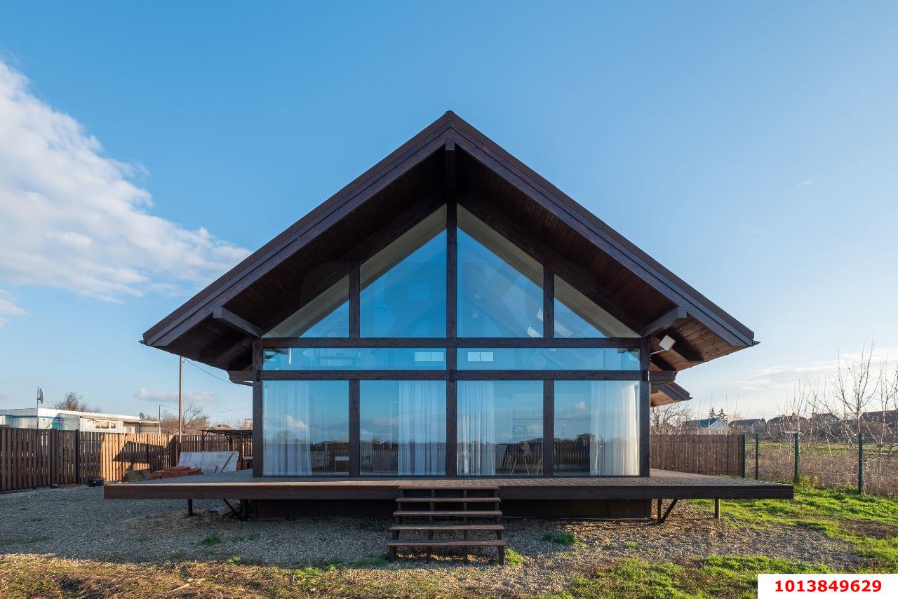 Фото №1: Дом 143 м² + 5.59 сот. - Новотитаровская, ул. Заречная, 180Г