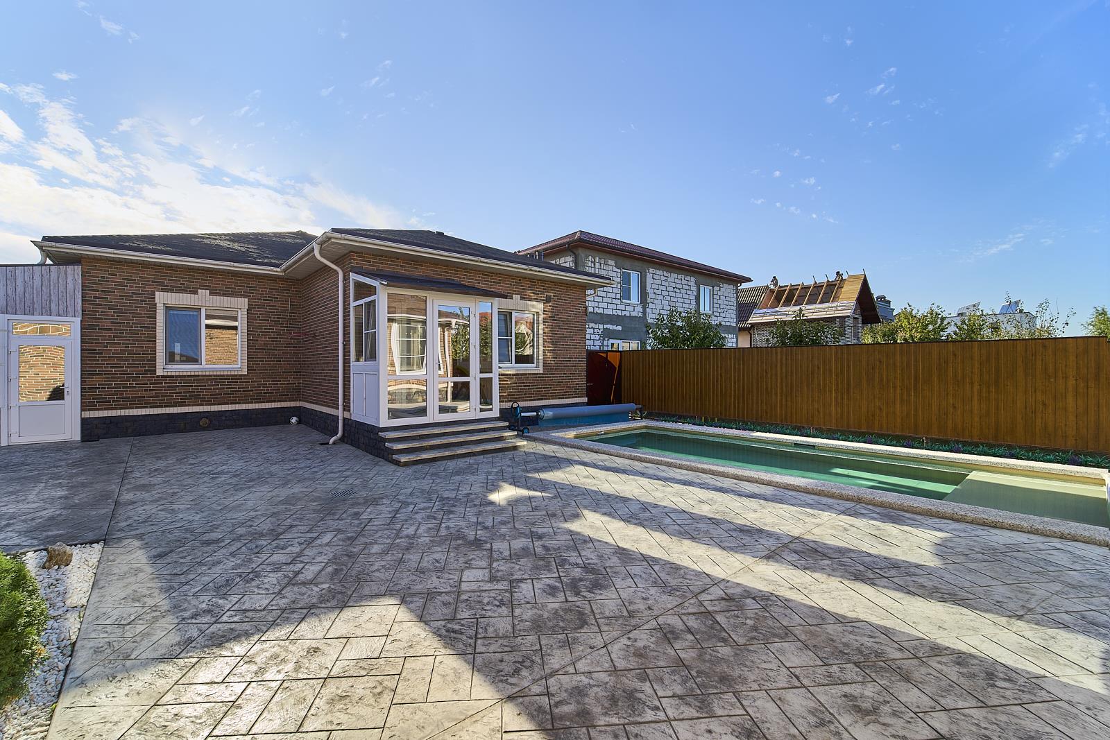 Фото №15: Дом 127 м² + 8 сот. - Краснодар, Прикубанский внутригородской округ, п. коттеджный  Зелёная Долина, ул. Шумана, 13