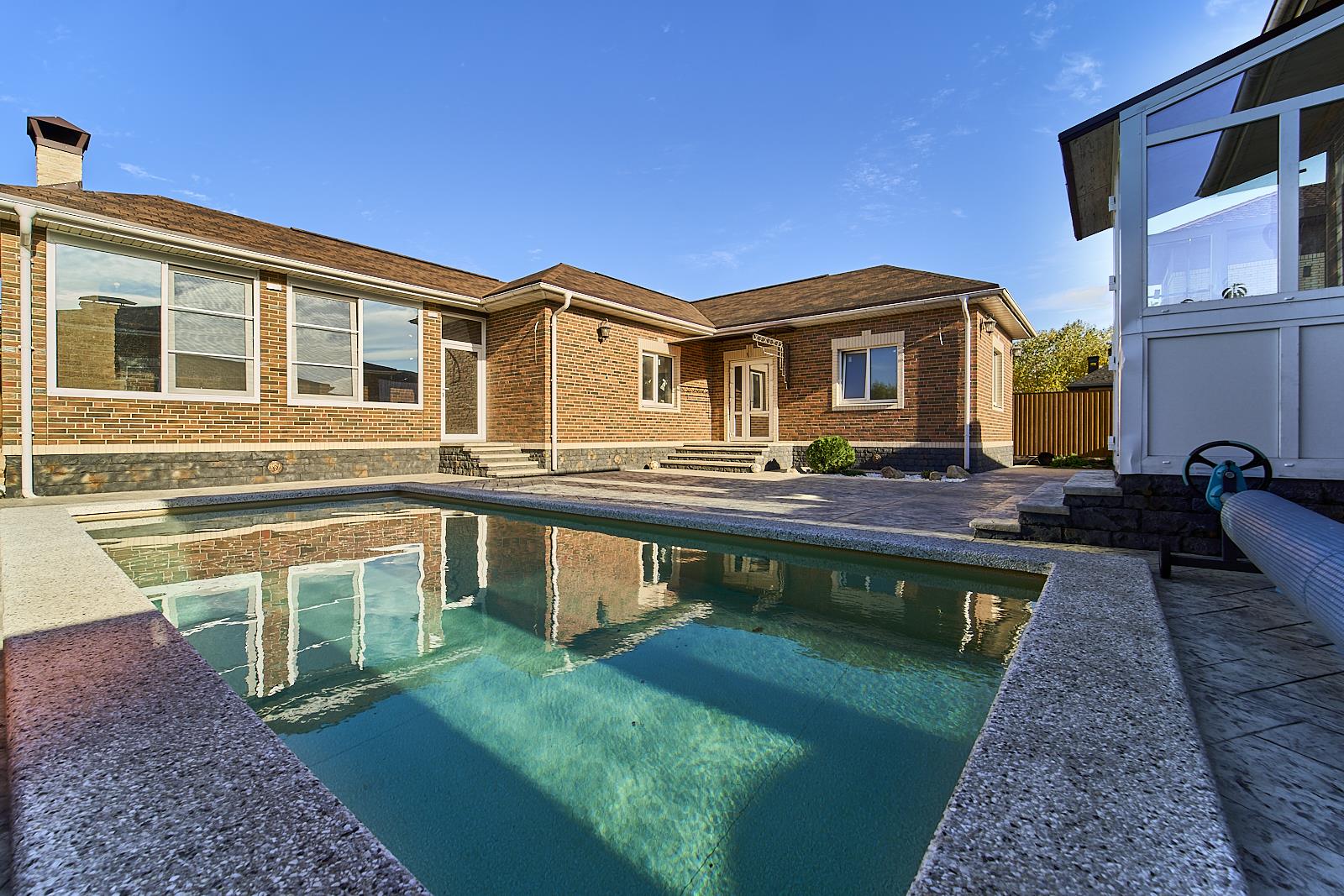 Фото №1: Дом 127 м² + 8 сот. - Краснодар, Прикубанский внутригородской округ, п. коттеджный  Зелёная Долина, ул. Шумана, 13