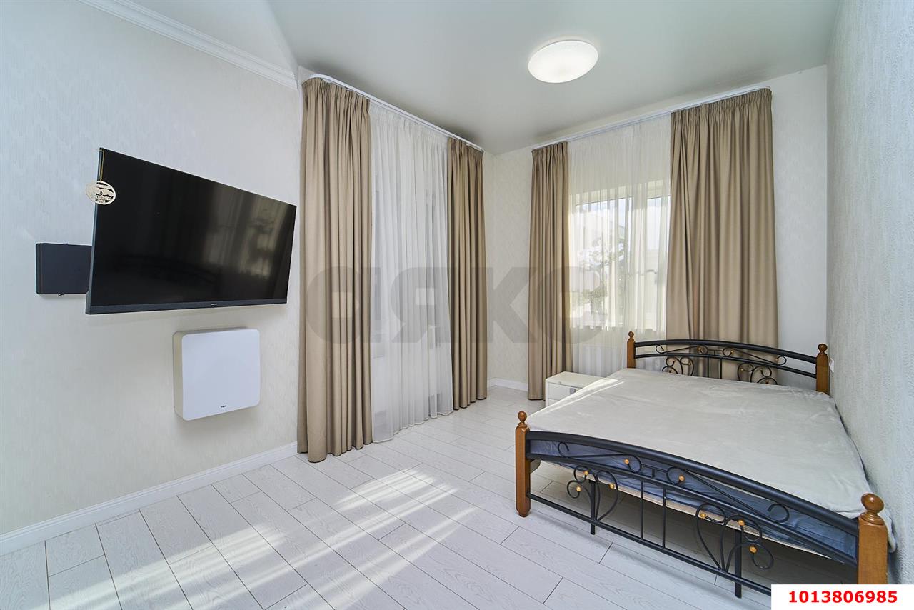 Фото №8: Дом 127 м² + 8 сот. - Краснодар, коттеджный  Зелёная Долина, ул. Шумана, 13