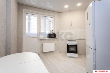 Фото №1: 3-комнатная квартира 60 м² - Краснодар, мкр. жилой комплекс Дыхание, ул. Лётчика Позднякова, 2к8