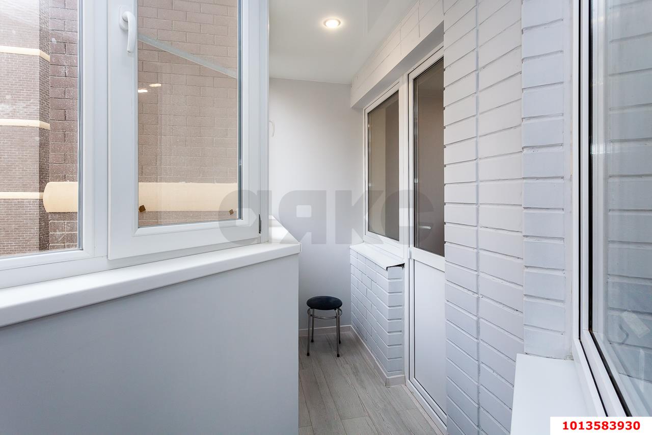 Фото №2: 3-комнатная квартира 60 м² - Краснодар, жилой комплекс Дыхание, ул. Лётчика Позднякова, 2к8