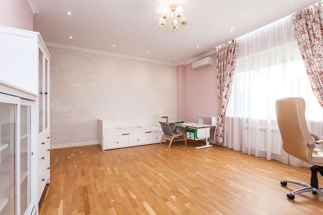 Фото №6: Дом 514 м² + 14 сот. - Краснодар, Прикубанский внутригородской округ, Калинино, мкр. Завод Радиоизмерительных Приборов, ул. Братьев Черников, 53