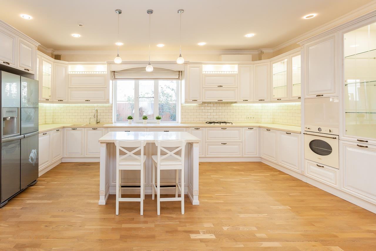 Фото №17: Дом 514 м² + 14 сот. - Краснодар, Прикубанский внутригородской округ, Калинино, мкр. Завод Радиоизмерительных Приборов, ул. Братьев Черников, 53