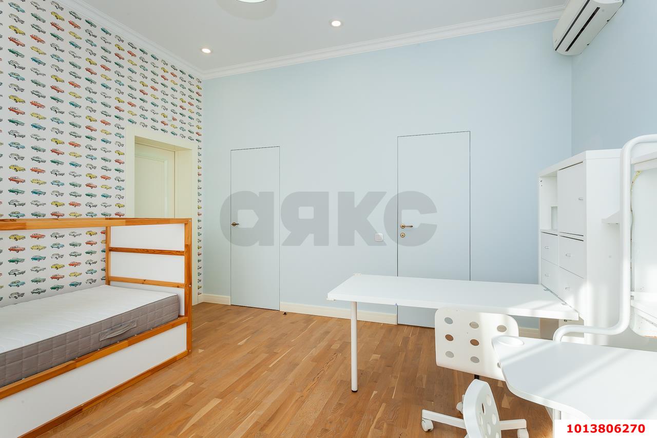 Фото №12: Дом 514 м² + 14 сот. - Краснодар, Калинино, ул. Братьев Черников, 53