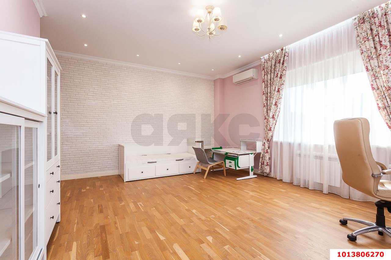 Фото №6: Дом 514 м² + 14 сот. - Краснодар, Калинино, ул. Братьев Черников, 53