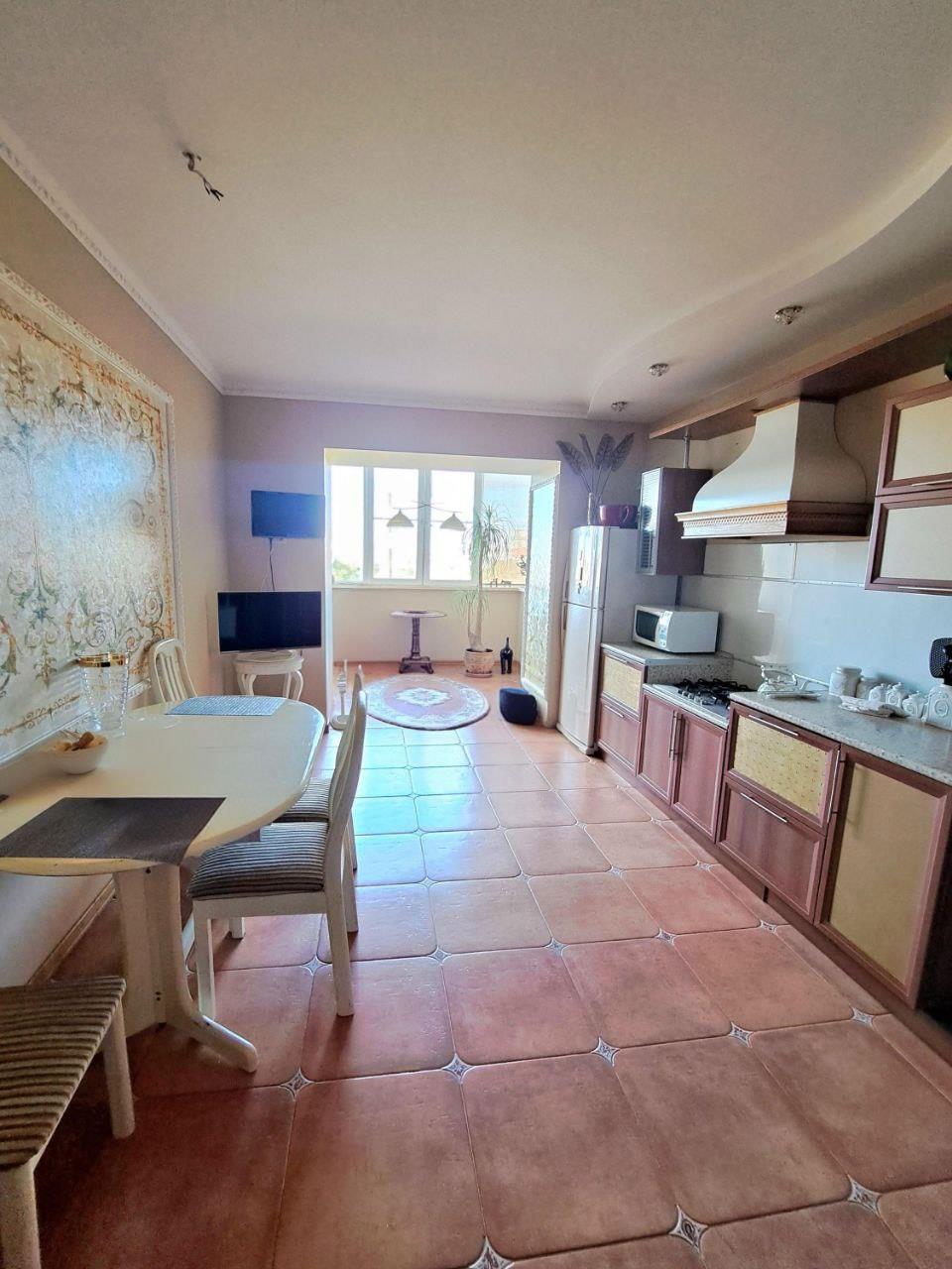 Фото №6: 3-комнатная квартира 122 м² - Краснодар, Центральный внутригородской округ, мкр. Табачная Фабрика, ул. Ипподромная, 53/1