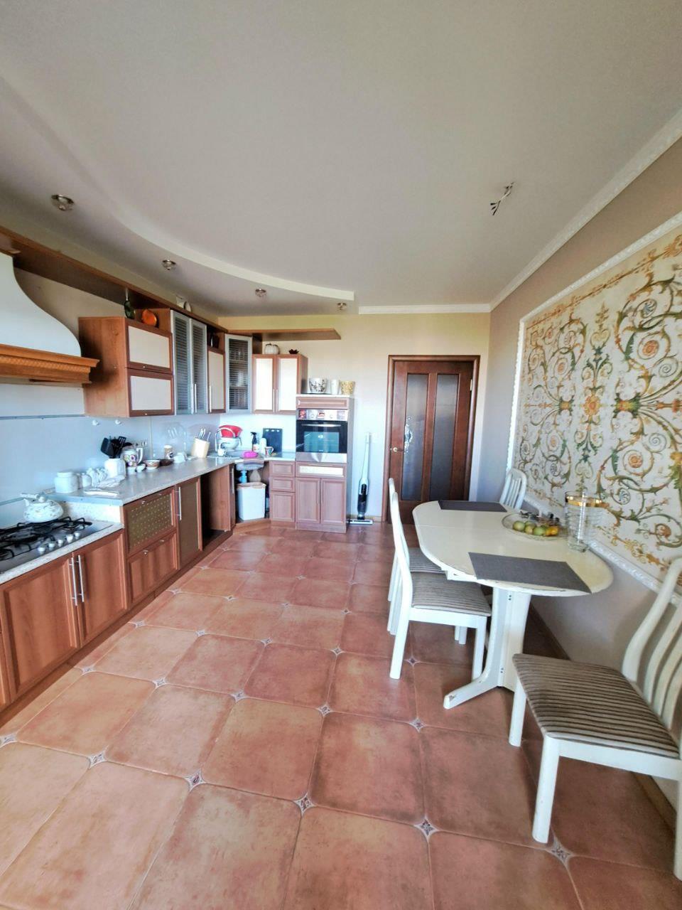 Фото №7: 3-комнатная квартира 122 м² - Краснодар, Центральный внутригородской округ, мкр. Табачная Фабрика, ул. Ипподромная, 53/1