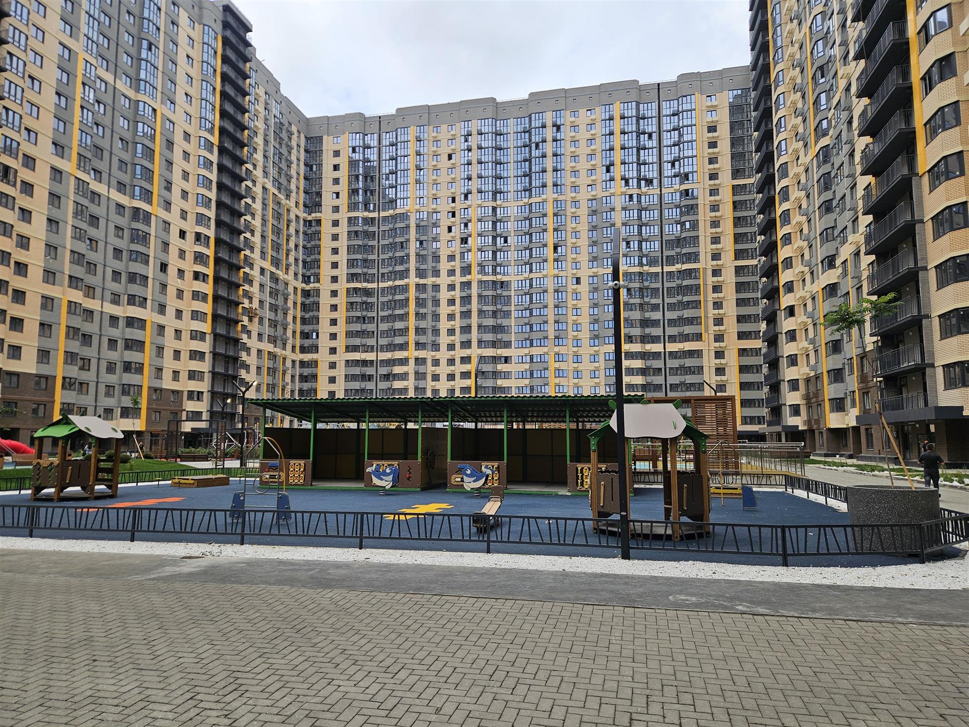 Фото №2: 1-комнатная квартира 37 м² - Краснодар, ЖК Урал, Карасунский внутригородской округ, Камвольно-суконный Комбинат, мкр. жилой комплекс Ural, ул. Уральская, 87/7