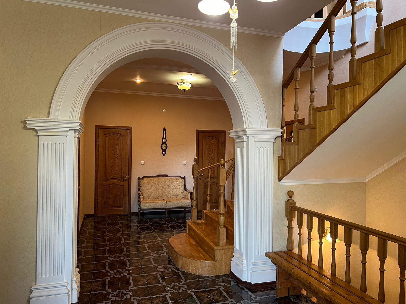 Фото №3: Дом 369 м² + 8.14 сот. - Краснодар, Прикубанский внутригородской округ, Калинино, мкр. Завод Радиоизмерительных Приборов, ул. Балканская, 3