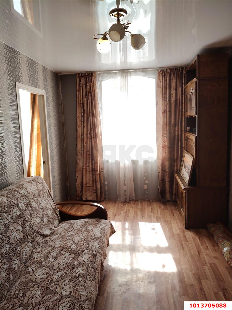 Фото №2: 2-комнатная квартира 33 м² - Краснодар, Западный внутригородской округ, мкр. Центральный, ул. Комсомольская, 47