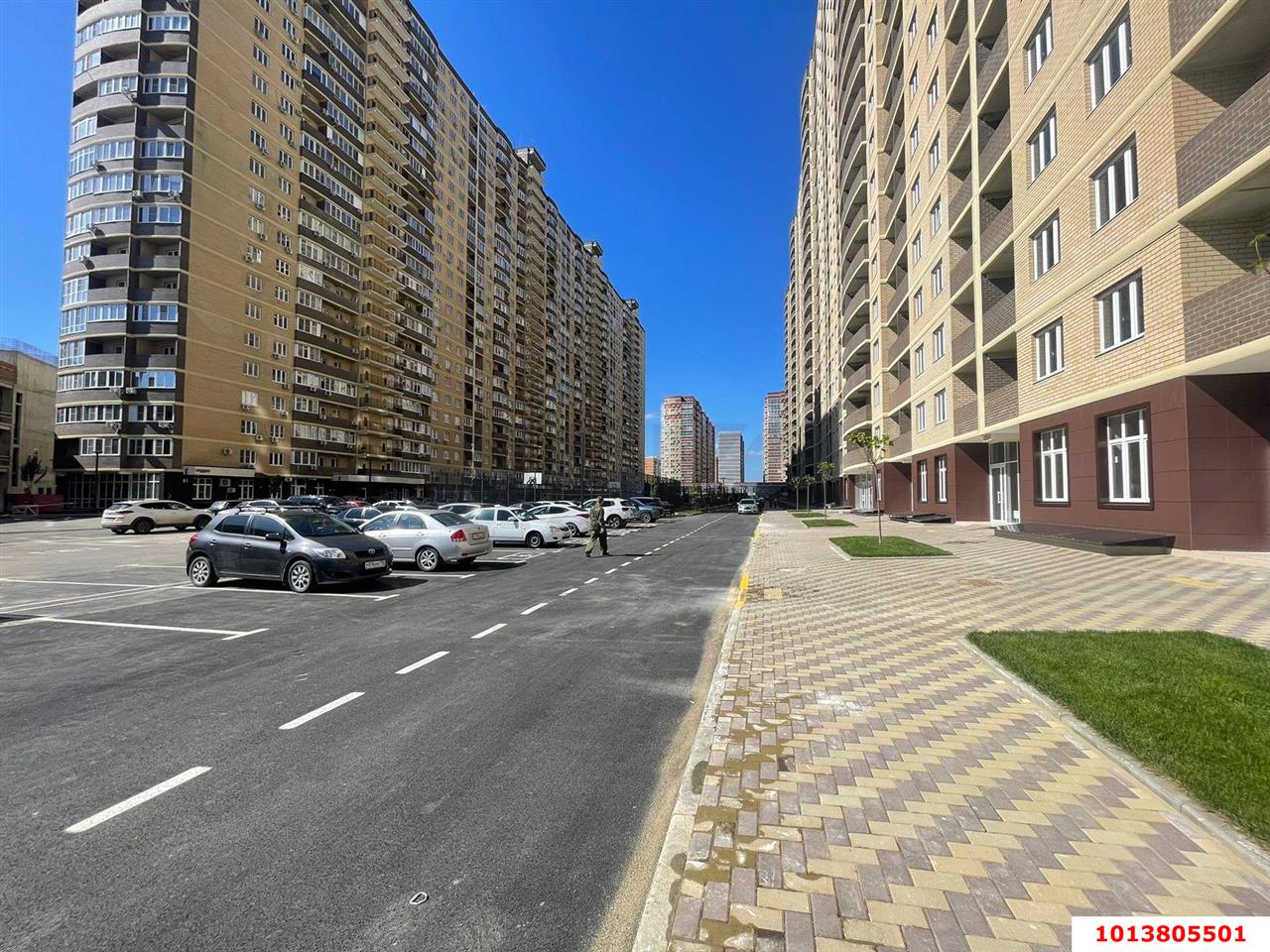 Фото №3: Торговое помещение 42 м² - Краснодар, имени Петра Метальникова, ул. Петра Метальникова, 36