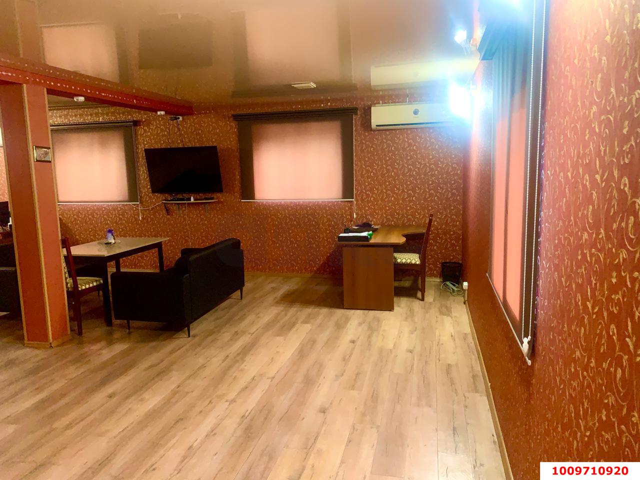 Фото №8: Торговое помещение 100 м² - Краснодар, Центральный, ул. Березанская, 80