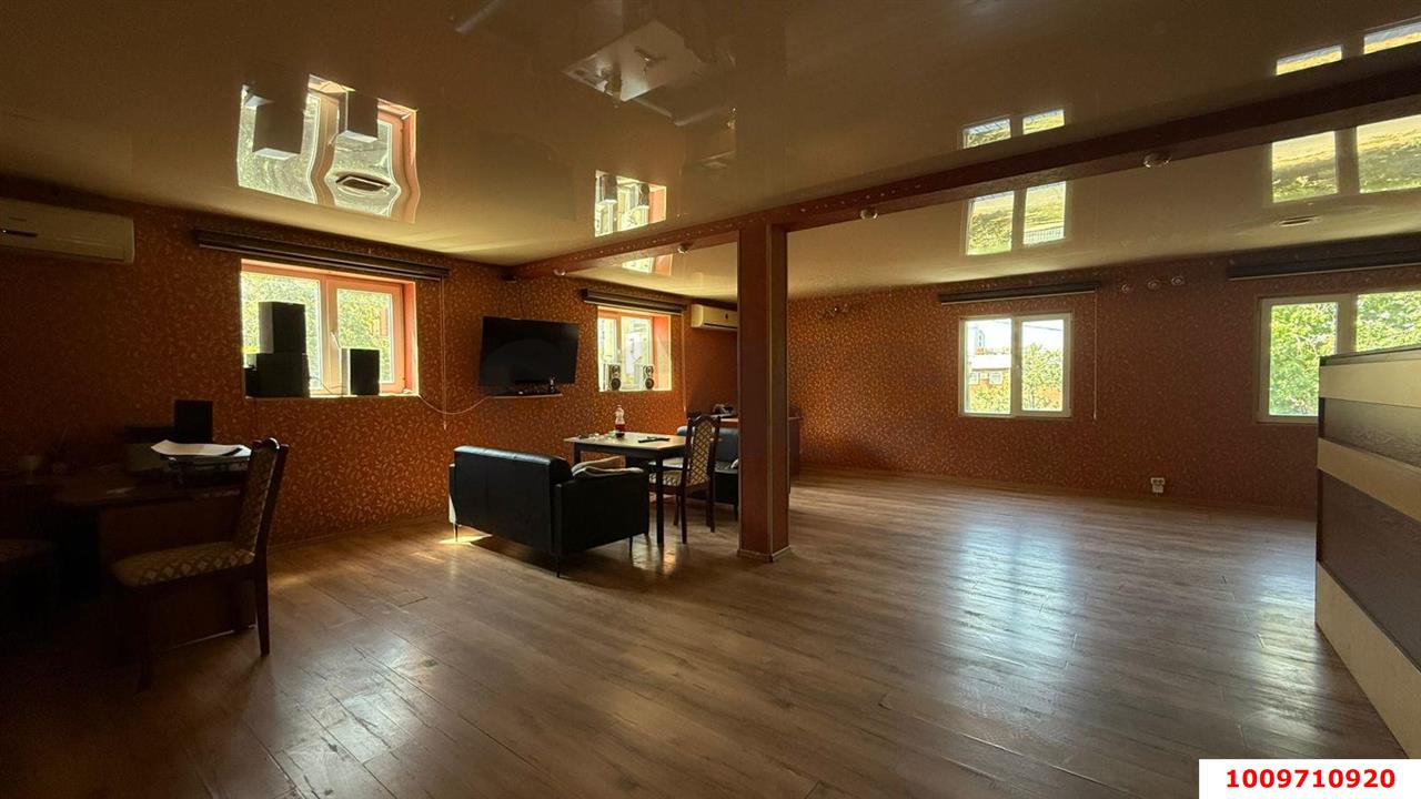 Фото №10: Коммерция 100 м² - Краснодар, Центральный внутригородской округ, Покровка, мкр. Центральный, ул. Березанская, 80