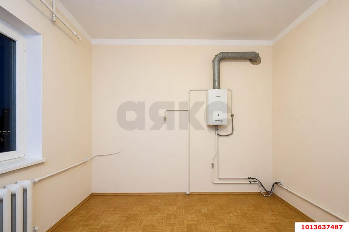 Фото №6: Дом <span class="whitespace-nowrap">325 м²</span> <span class="whitespace-nowrap">+ 10 сот.</span>, <span class="whitespace-nowrap">3 эт.</span> - Берёзовый, мкр. Прикубанский внутригородской округ, ул. Зелёная, 21