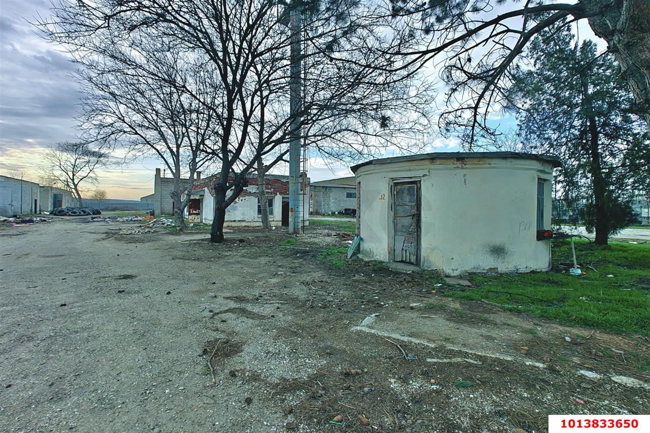 Фото №11: Коммерция 1400 м² - Абинск