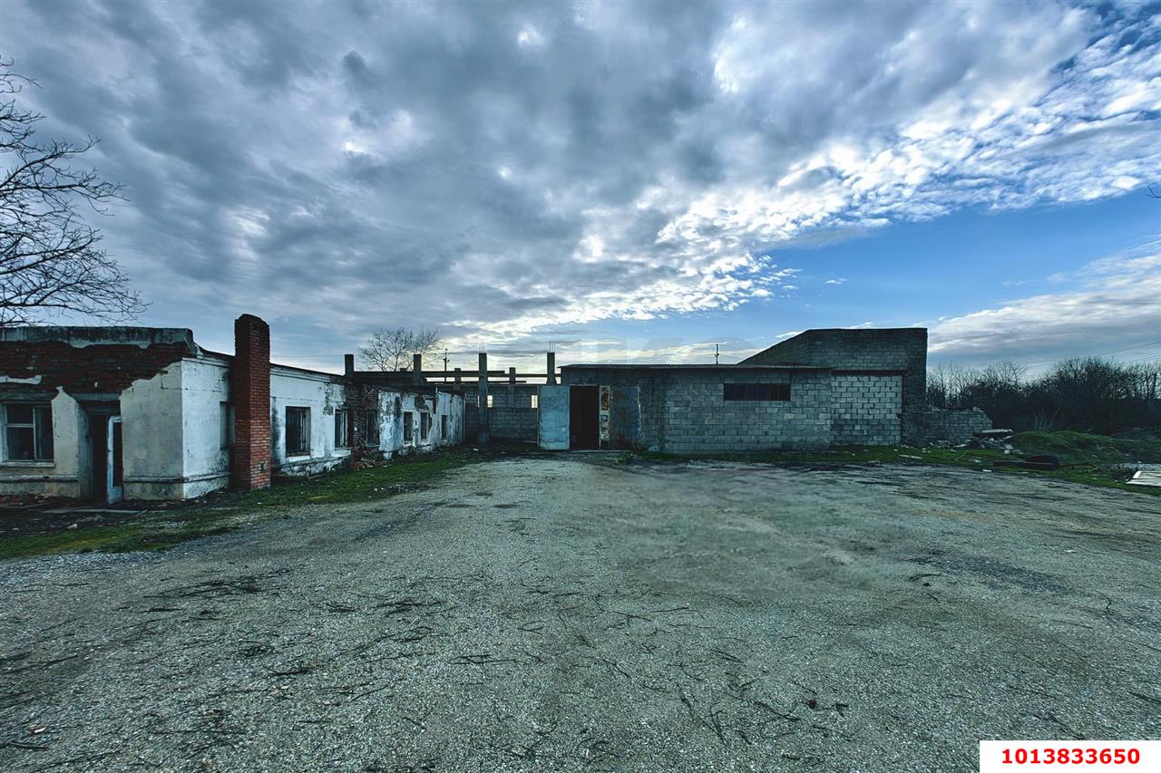 Фото №5: Коммерция 1400 м² - Абинск