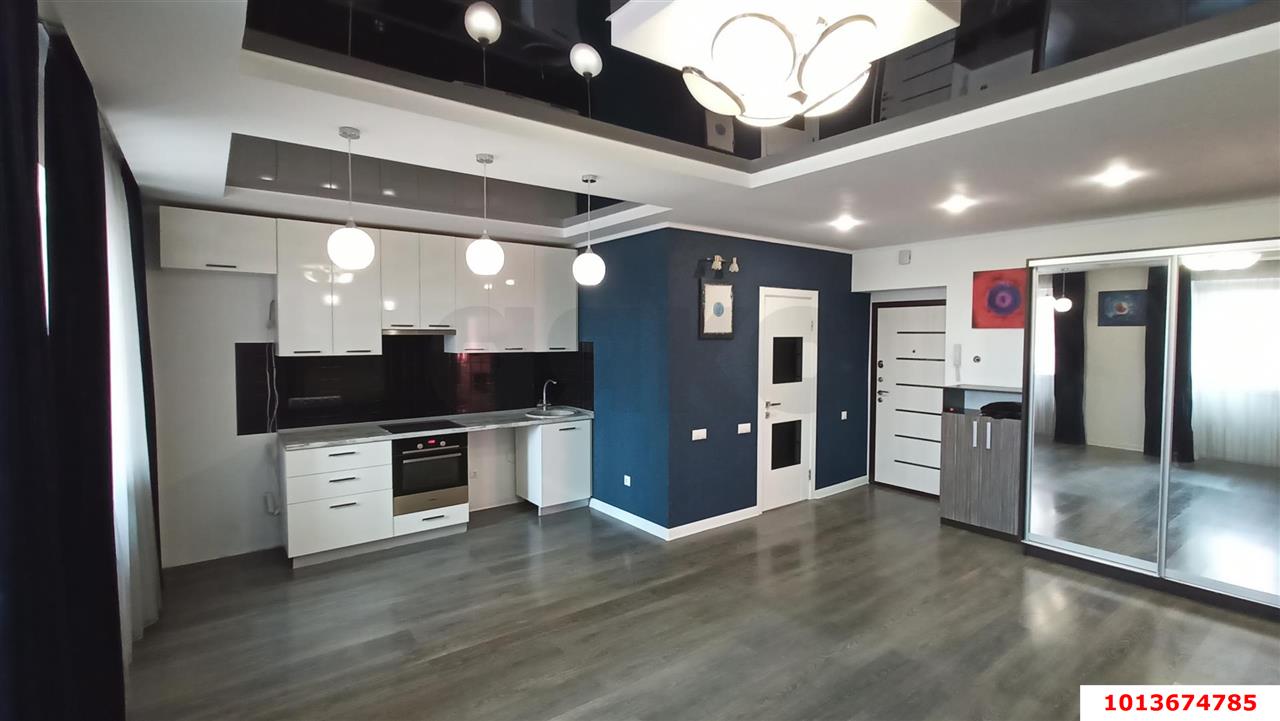 Фото №1: 2-комнатная квартира 56 м² - Краснодар, Прикубанский внутригородской округ, Музыкальный, мкр. ЖК Лучезарный, ул. Московская, 154к2