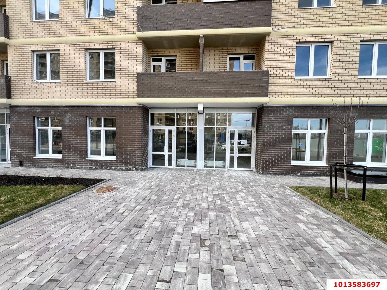 Фото №1: Коммерция 40 м² - Краснодар, Прикубанский внутригородской округ, мкр. жилой комплекс Дыхание, ул. Лётчика Позднякова, 2к22