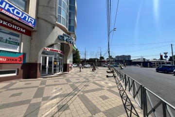 Фото №3: Офисное помещение 58 м² - Краснодар, мкр. Центральный внутригородской округ, ул. имени П.М. Гаврилова, 117