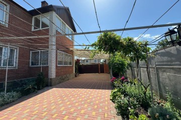 Фото №3: Дом 260 м² - Краснодар, мкр. Отделение № 1 ОПХ Колос, ул. Кирпильская, 20