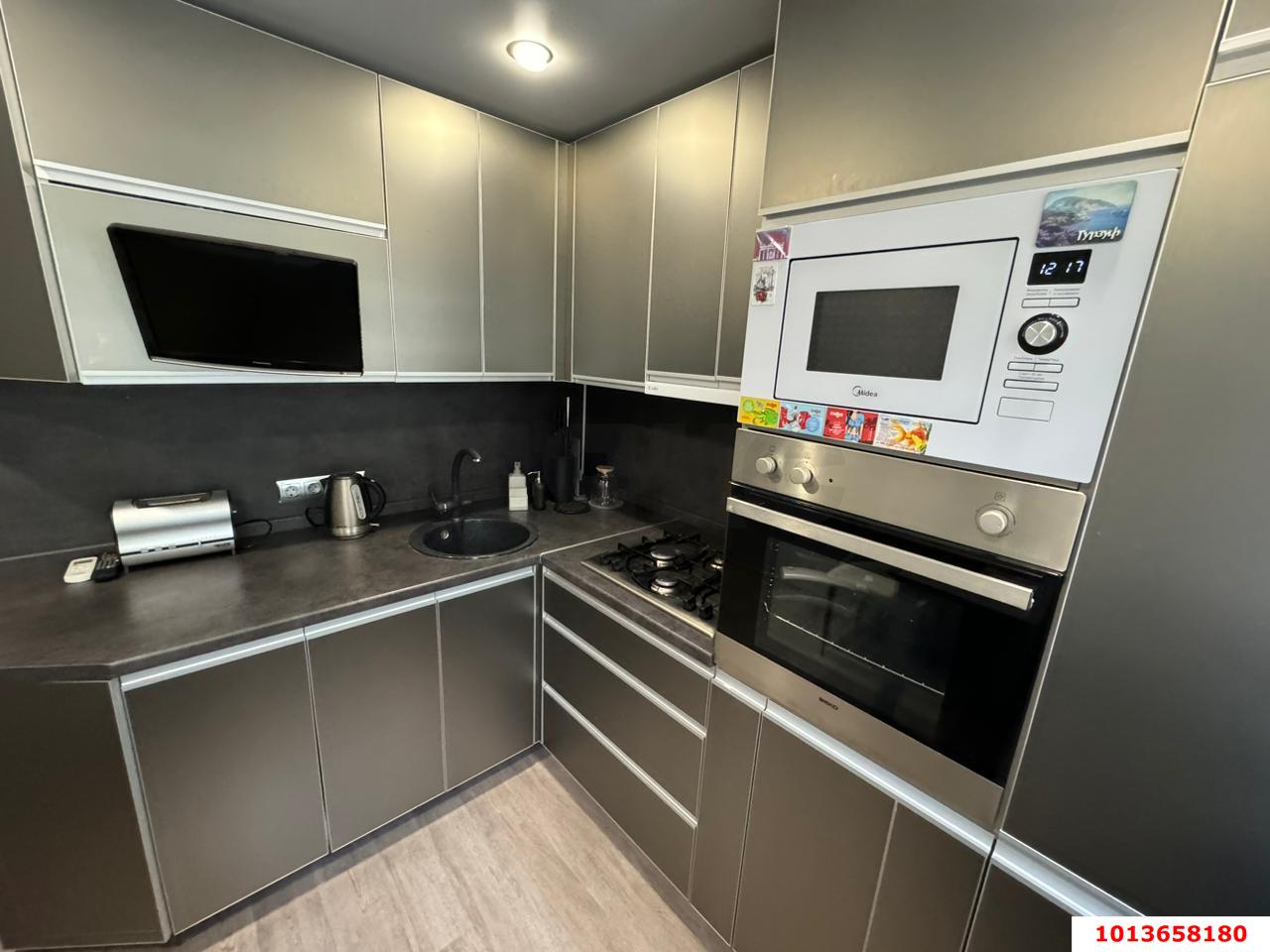 Фото №1: 4-комнатная квартира 108 м² - Краснодар, Гидростроителей, ул. Трудовой Славы, 19