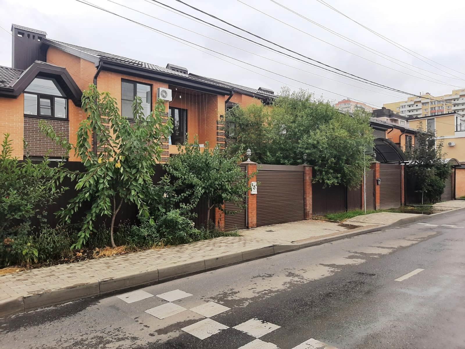 Фото №1: Дом 191 м² + 2 сот. - Краснодар, Прикубанский внутригородской округ, мкр. Фестивальный, пр-кт Константина Образцова, 1/1