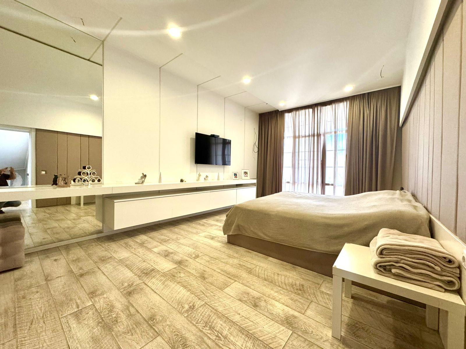 Фото №9: Дом 407 м² + 10 сот. - Краснодар, ул. Братьев Черников, 5