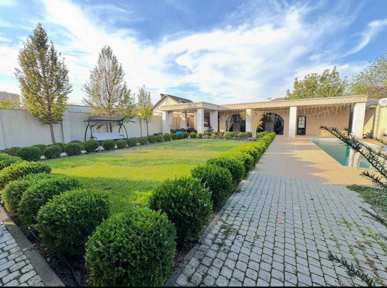 Фото №10: Дом 407 м² + 10 сот. - Краснодар, ул. Братьев Черников, 5