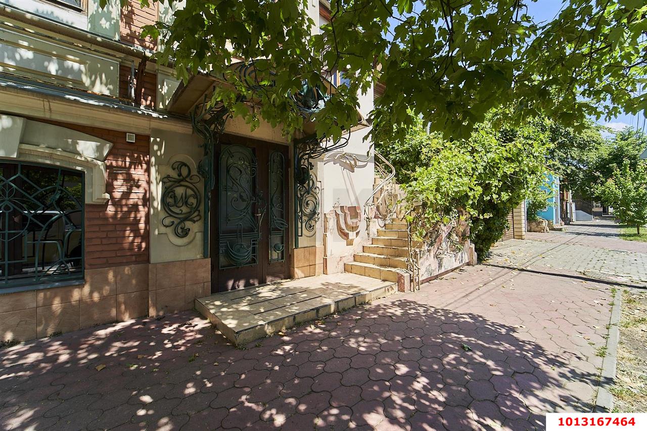 Фото №1: Дом 166 м² + 1 сот. - Краснодар, Центральный внутригородской округ, Западный внутригородской округ, мкр. Центральный, ул. Ленина, 15