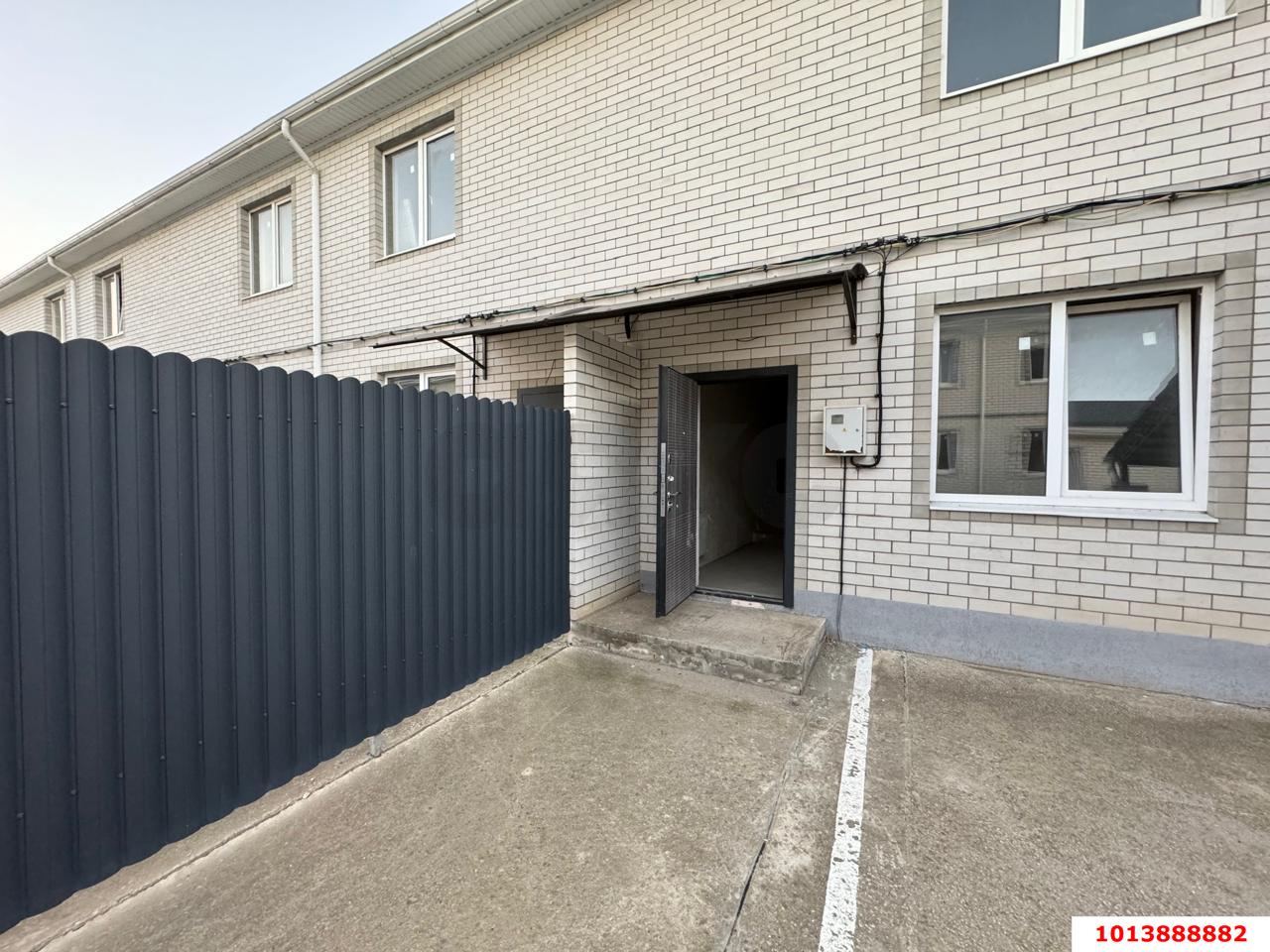 Фото №1: Таунхаус 91 м² + 1 сот. - Пригородный, Алтайский, ул. Болгарская, 14к2