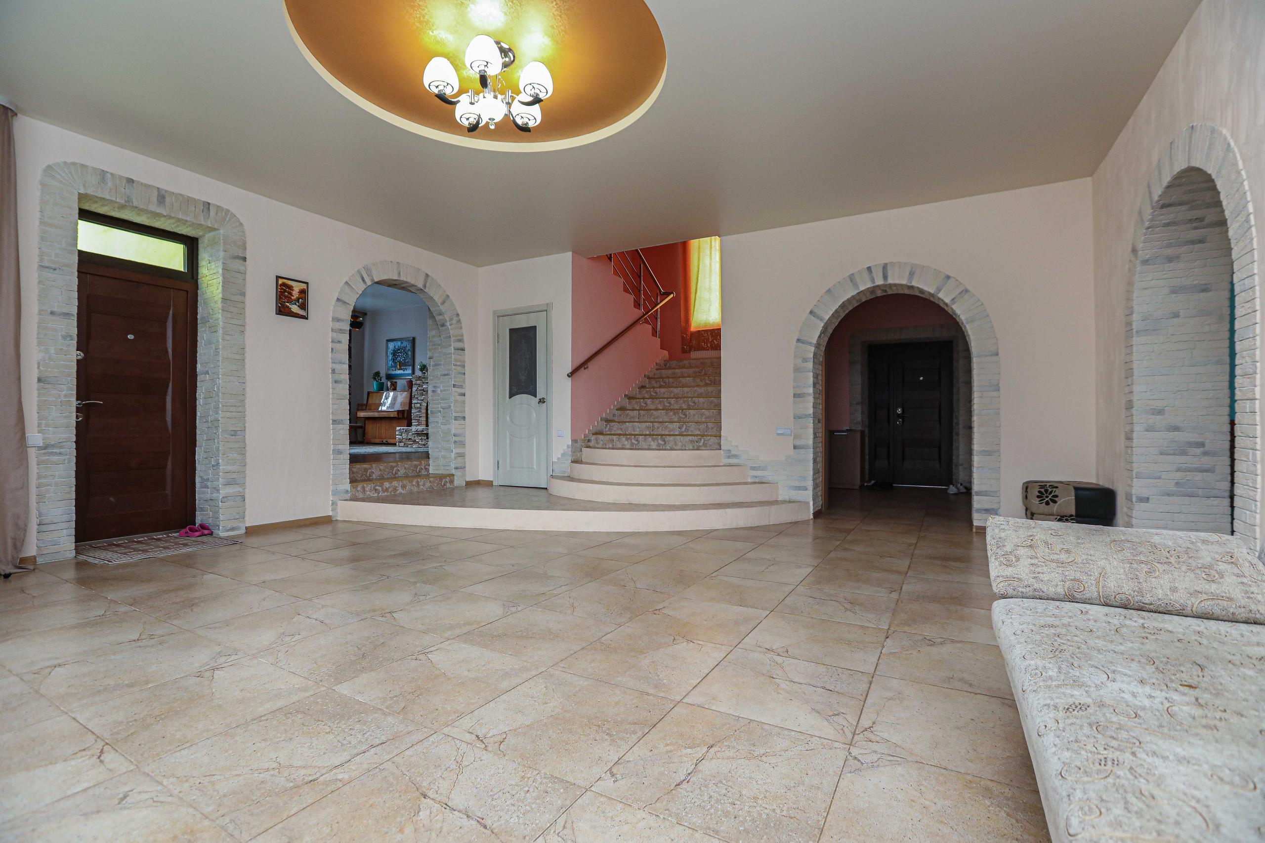 Фото №10: Дом 290 м² + 10.23 сот. - Карла Маркса, ул. Белевцы