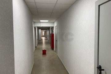Фото №2: Офисное помещение 66 м² - Краснодар, мкр. жилой комплекс Радуга, ул. Евгении Жигуленко, 7к2