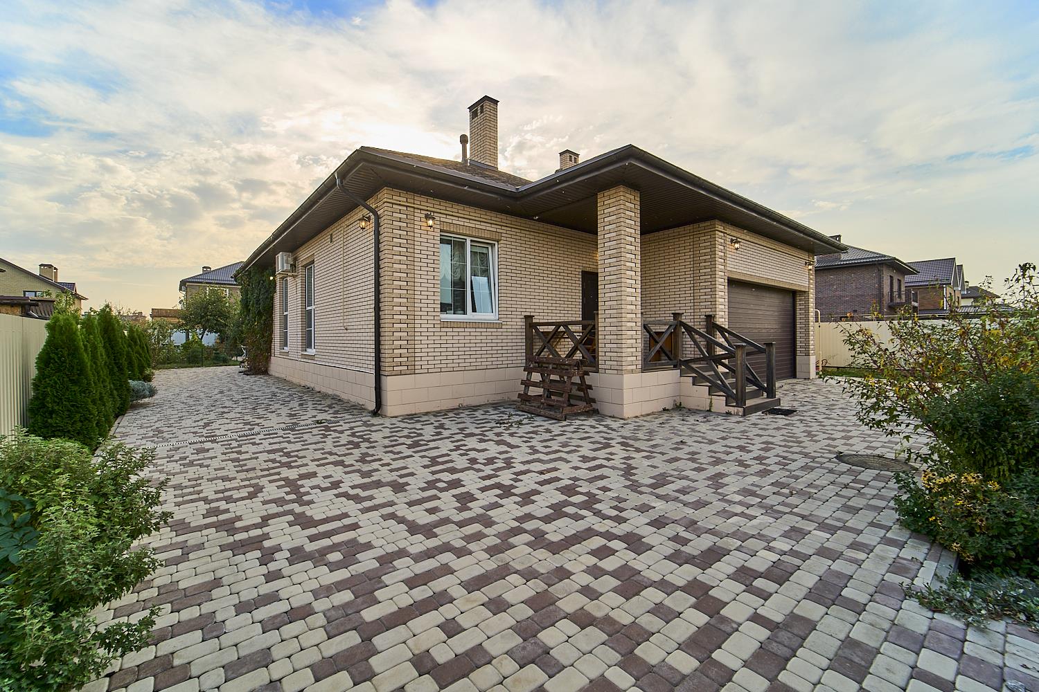 Фото №1: Дом 151 м² + 8 сот. - Краснодар, ул. Нормандская, 11