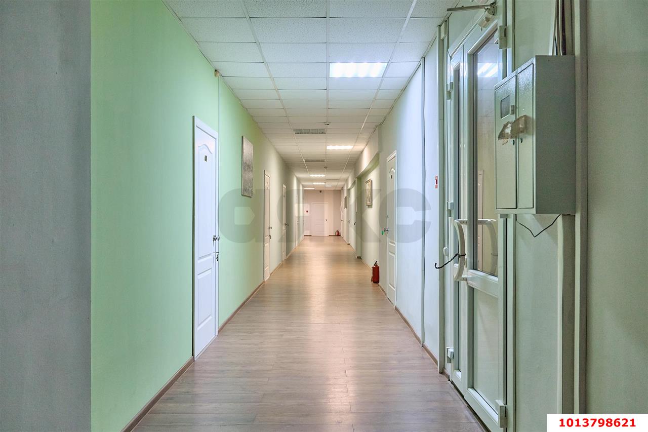 Фото №8: Офисное помещение 450 м² - Краснодар, Дубинка, ул. Ставропольская, 78