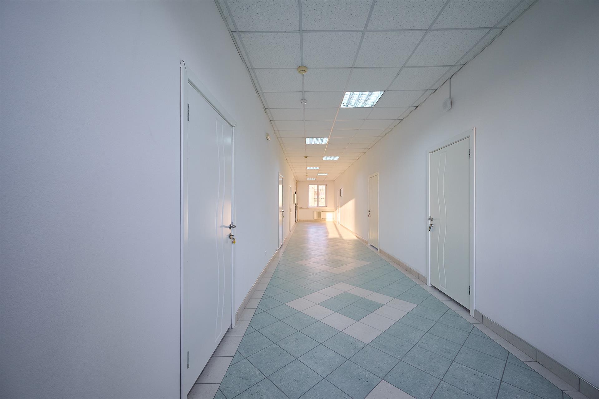 Фото №2: Коммерция 266 м² - Краснодар, Центральный внутригородской округ, мкр. Дубинка, пер. Угольный, 12