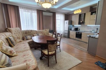 Фото №1: 2-комнатная квартира 95 м² - Краснодар, мкр. Центральный, ул. Кубанская набережная, 19