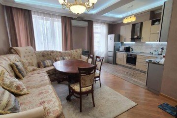 Фото №1: 2-комнатная квартира 95 м² - Краснодар, мкр. Центральный, ул. Кубанская Набережная, 19