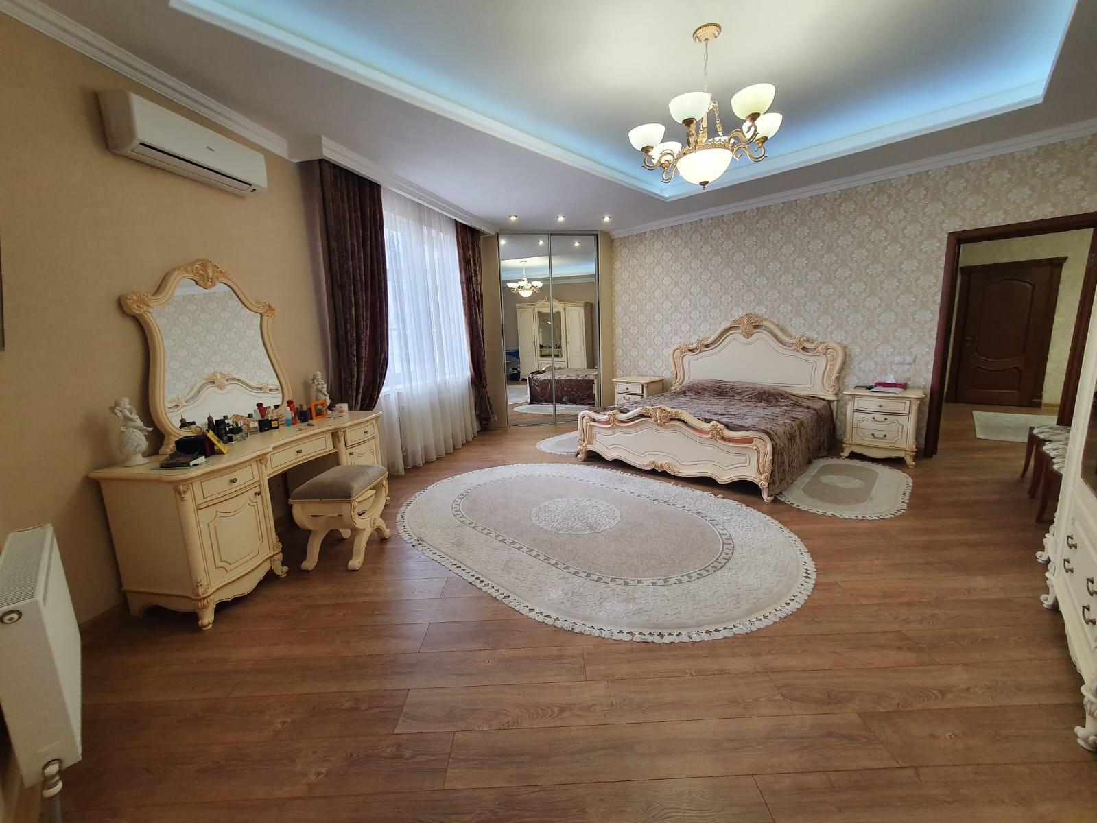 Фото №4: 2-комнатная квартира 95 м² - Краснодар, Центральный внутригородской округ, Западный внутригородской округ, мкр. Центральный, ул. Кубанская набережная, 19