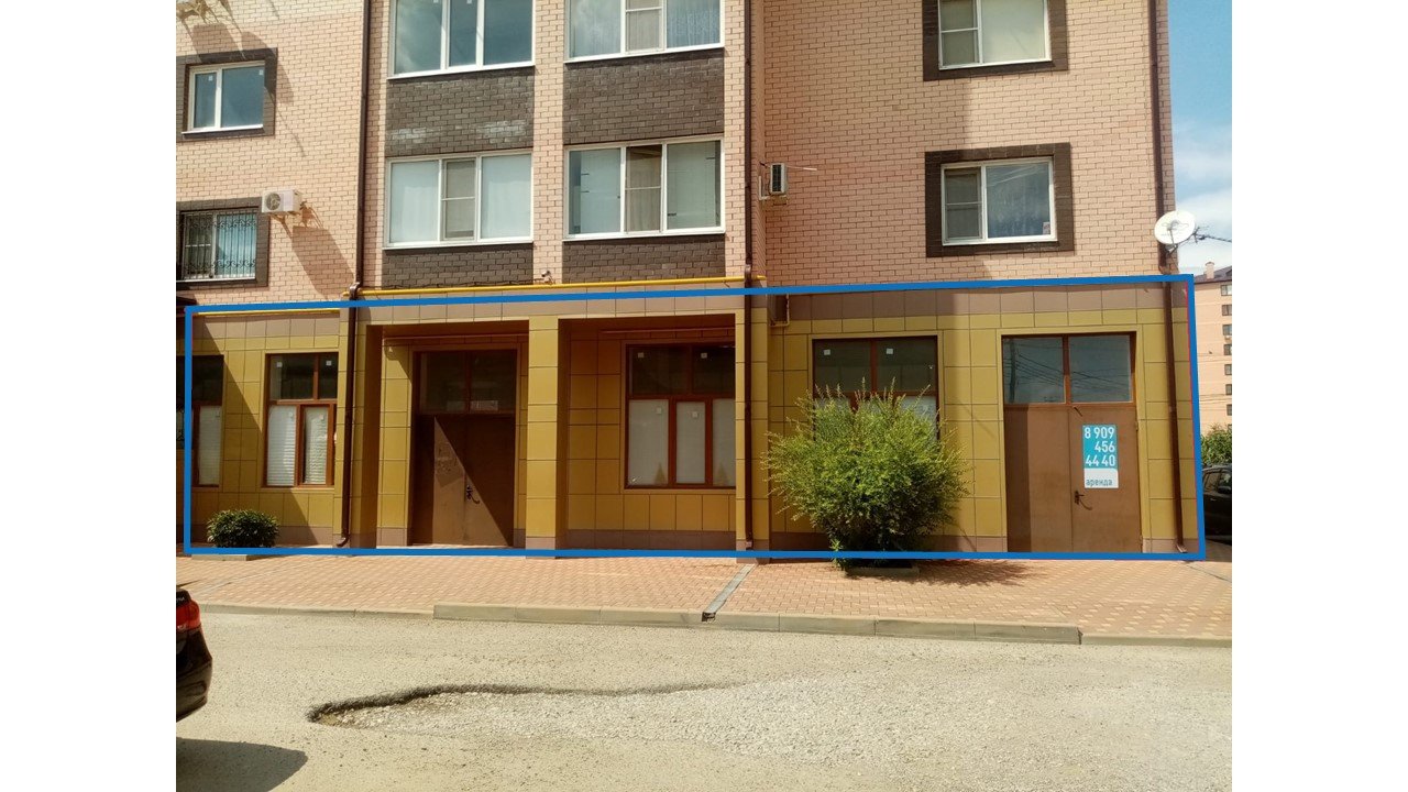 Фото №2: Коммерция 186 м² - Яблоновский, ул. Гагарина, 144/1к2