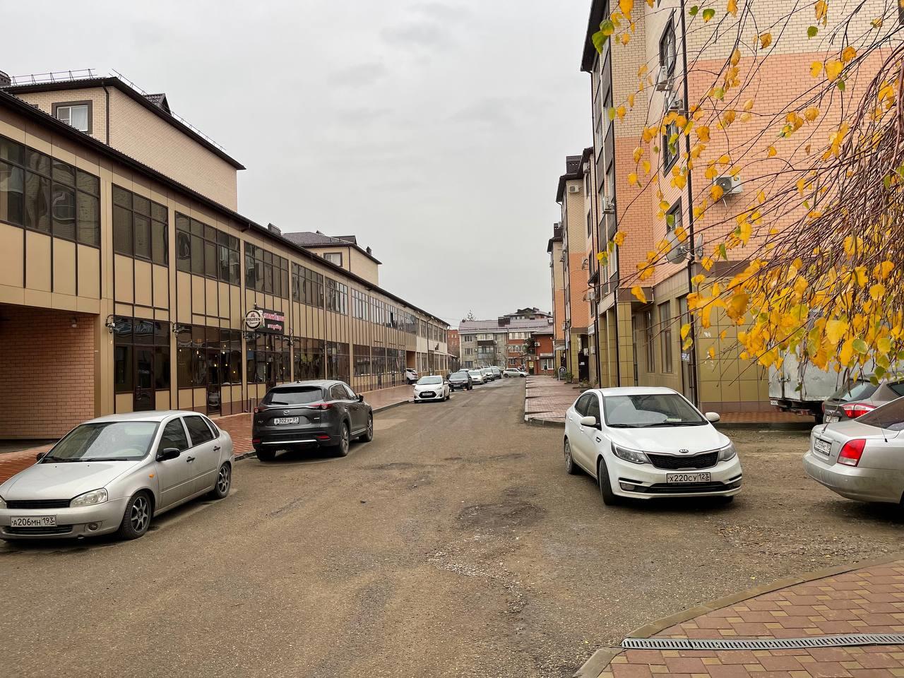 Фото №3: Коммерция 186 м² - Яблоновский, ул. Гагарина, 144/1к2