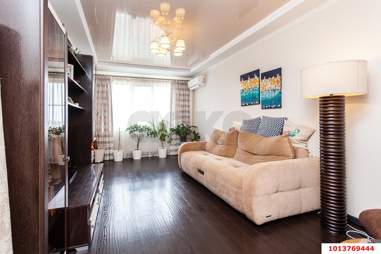 Фото №1: 2-комнатная квартира 67 м² - Лорис, мкр. Карасунский внутригородской округ, ул. Садовая, 30