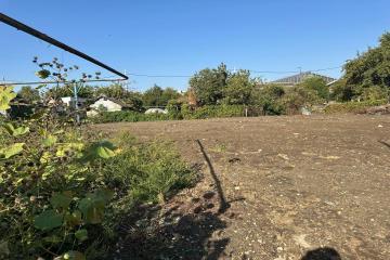 Фото №1: Земельный участок 5 сот. - Берёзовый, мкр. Витаминкомбинат, ул. Новосельская, 9