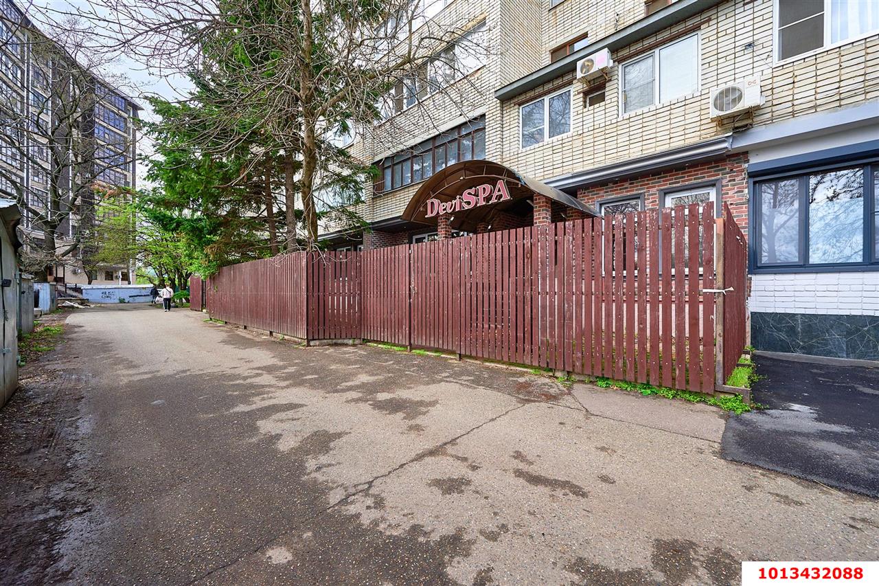 Фото №2: Торговое помещение 290 м² - Краснодар, Сельскохозяйственный Институт, ул. Алма-Атинская, 148