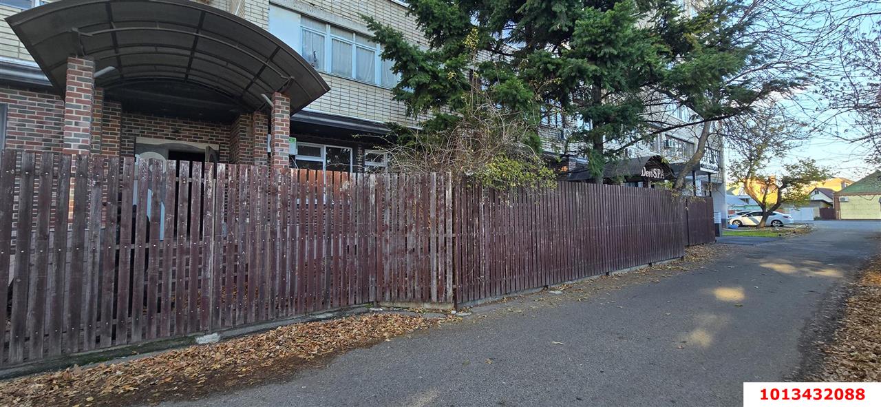 Фото №7: Торговое помещение 290 м² - Краснодар, Сельскохозяйственный Институт, ул. Алма-Атинская, 148